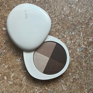 Lilah B. b stunning Palette Perfection Eye Quad